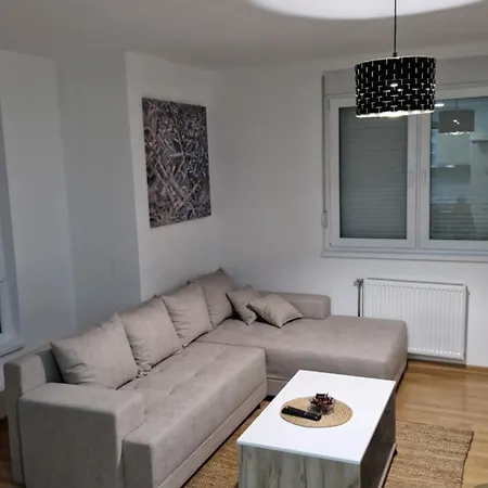 아파트 Finans2 루마